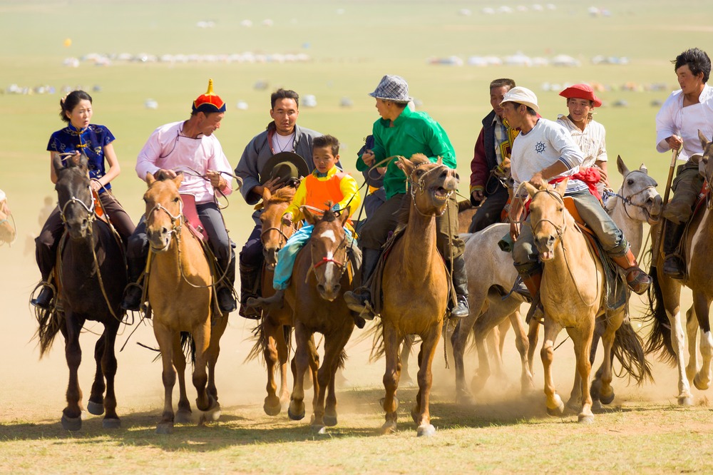 course de chevaux mongol au Naadam